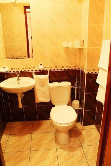 Фото номера Двухместный номер с 2 отдельными кроватями Отель FusGym Resort г. Ожарув-Мазовецкий 13
